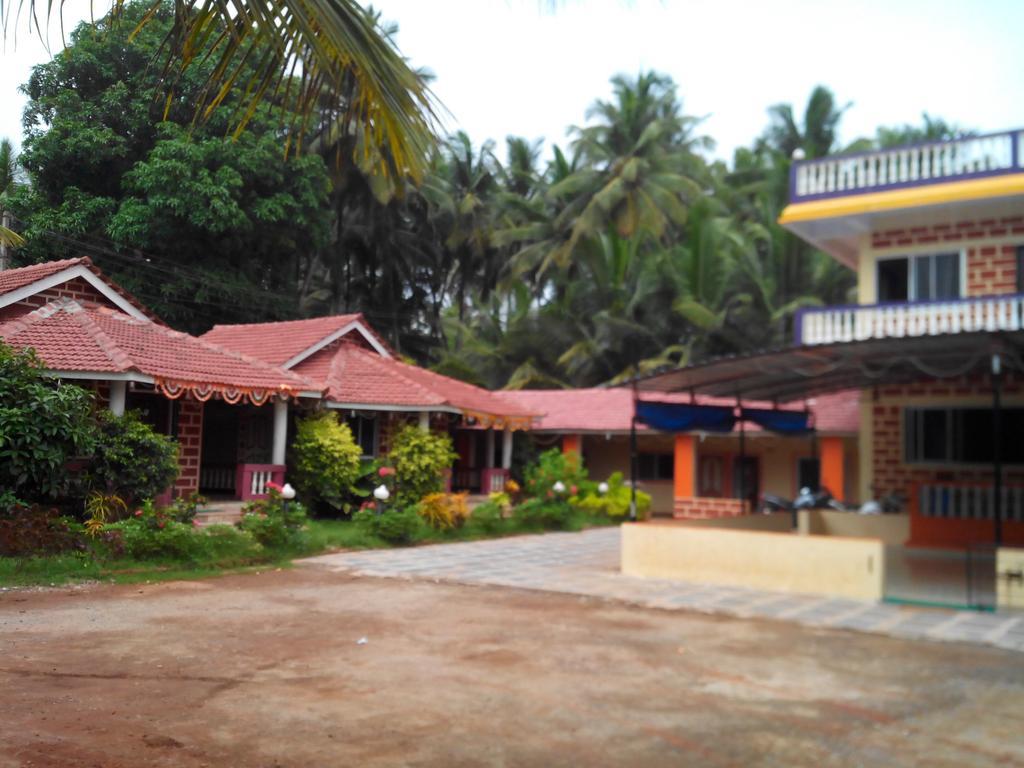 Hotel Yash Garden Residency Ganpatipule Exteriér fotografie