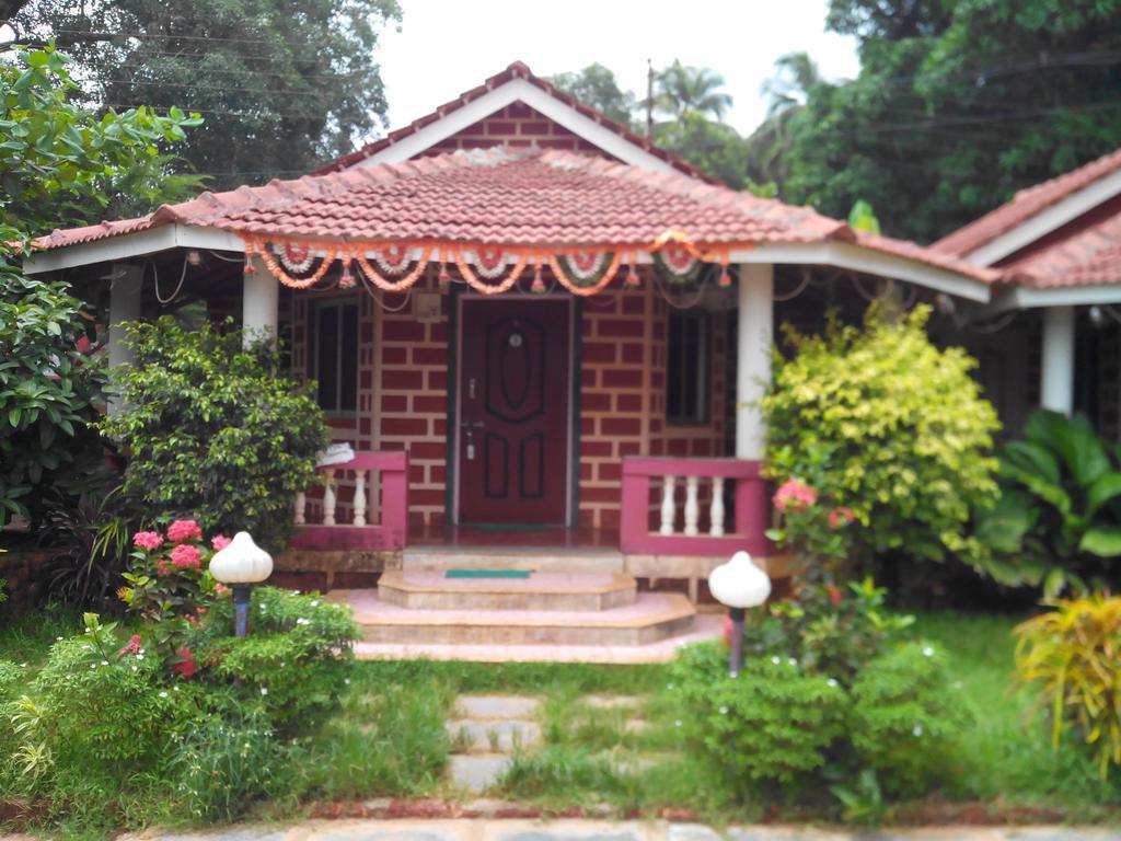 Hotel Yash Garden Residency Ganpatipule Exteriér fotografie