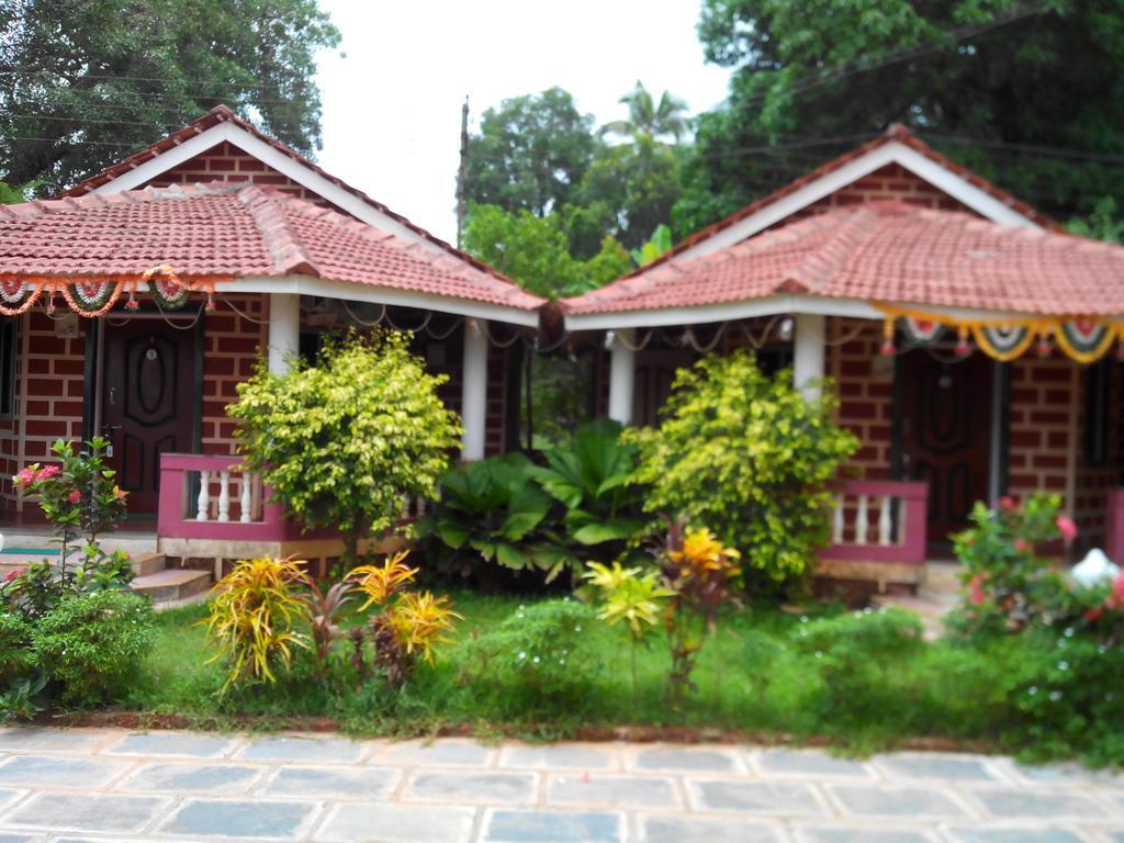 Hotel Yash Garden Residency Ganpatipule Exteriér fotografie