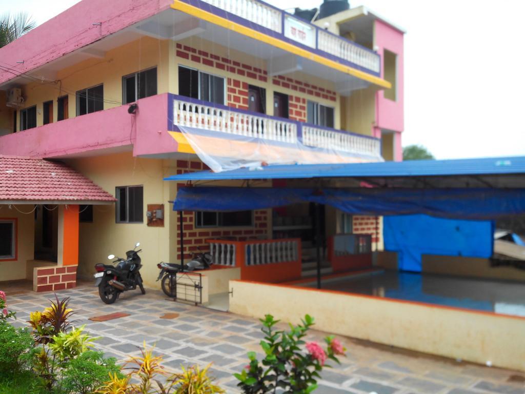 Hotel Yash Garden Residency Ganpatipule Exteriér fotografie