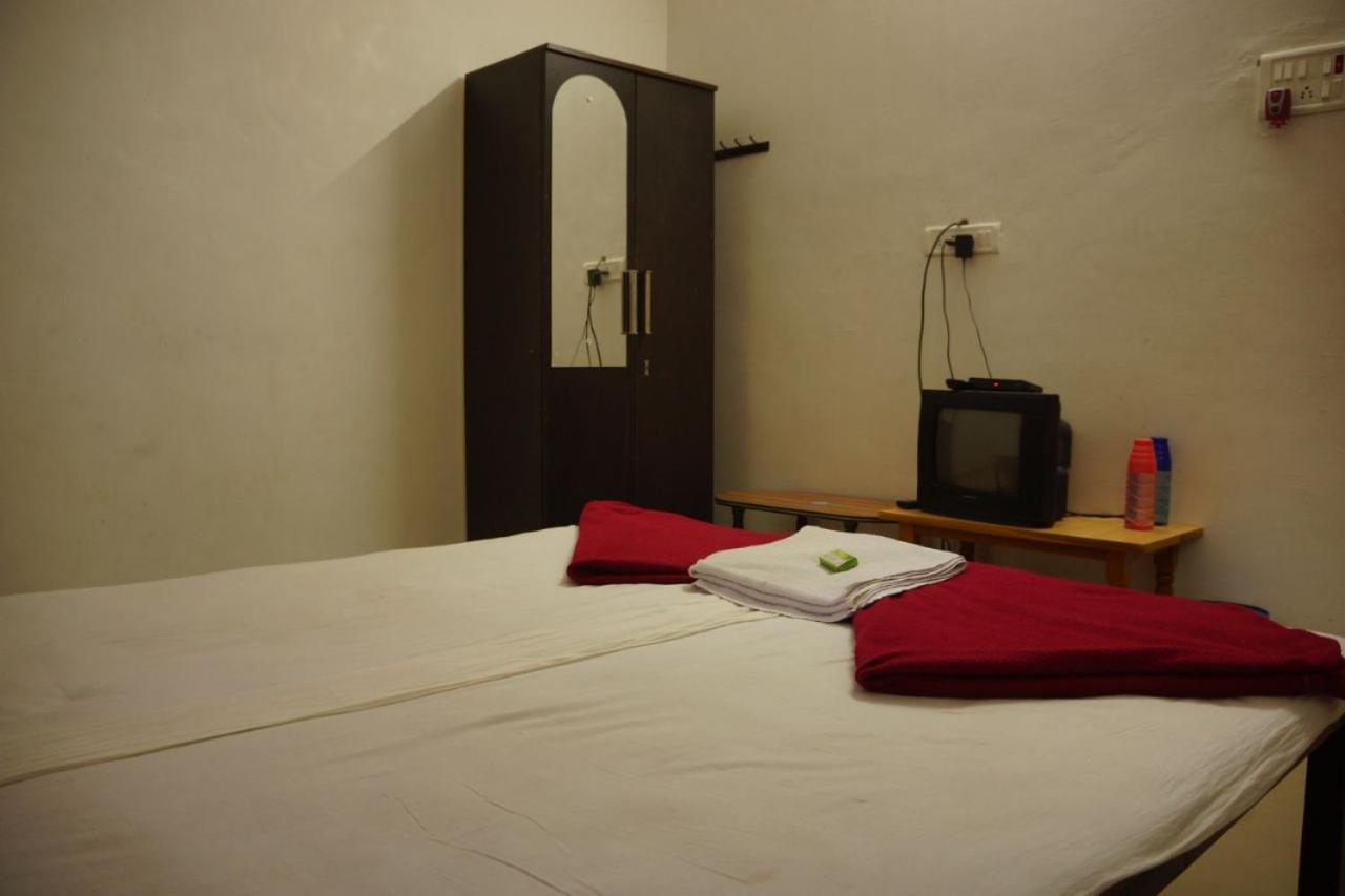 Hotel Yash Garden Residency Ganpatipule Exteriér fotografie