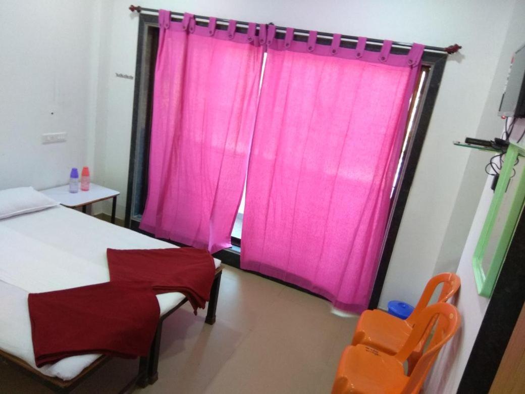 Hotel Yash Garden Residency Ganpatipule Exteriér fotografie